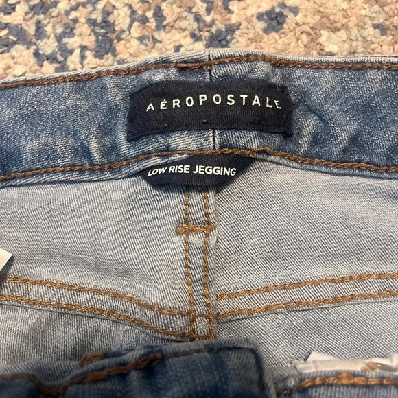 Aeropostale Low Rise Jegging Jeans Size 10 Regular - Picture 2 of 3